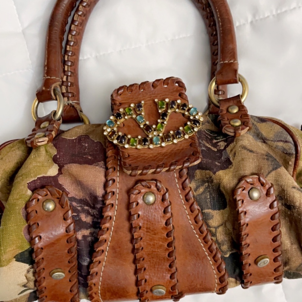 𝅺Valentino‎ Rock Stud Leather